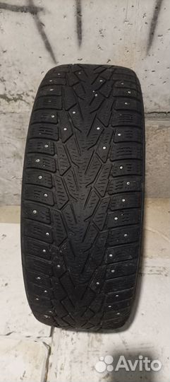 Nordman 7 215/65 R16