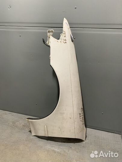 Крыло переднее левое Toyota Mark 2 90