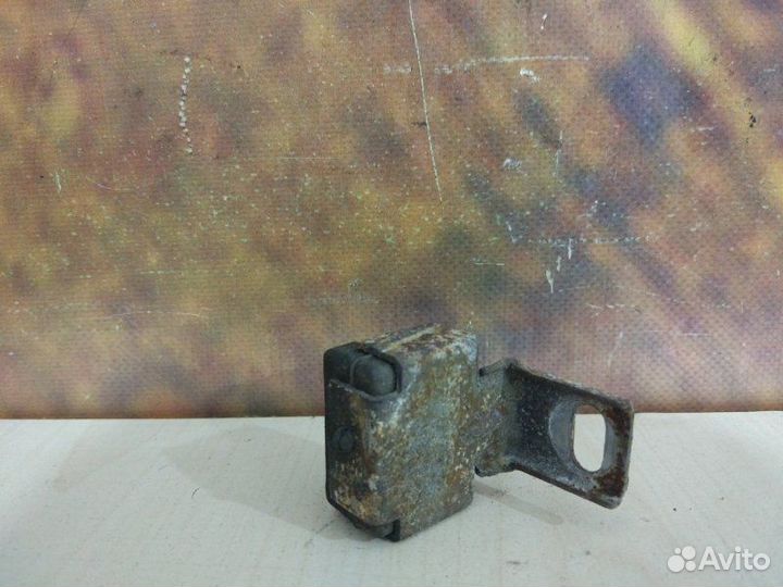 Крепление радиатора Lincoln Navigator 5.4 2003