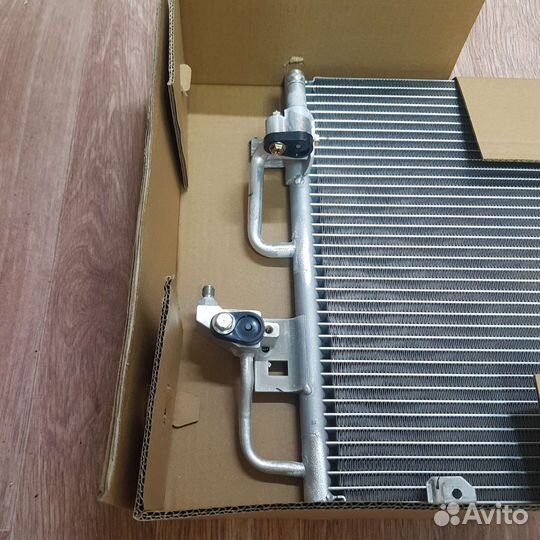 Радиатор кондиционера Opel Astra H, Zafira B