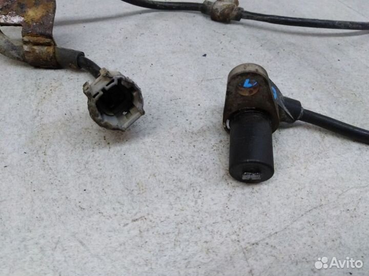 Датчик ABS задний Ниссан