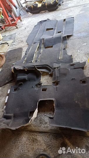 Обшивка пола Honda Elysion RR5 J35A 2009