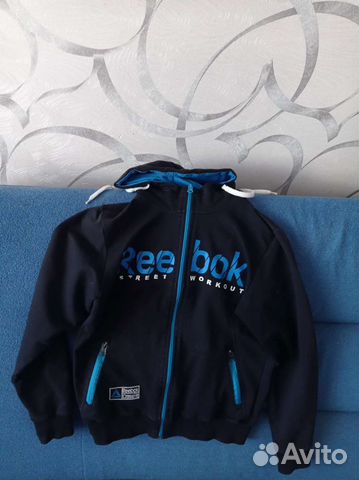 Кофта спортивная на мальчика 9-11 лет