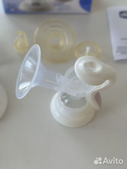 Молокоотсос ручной chicco + пакеты