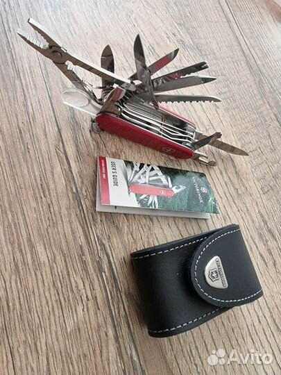 Мультитул Victorinox SwissChamp (1.6795) + чехол