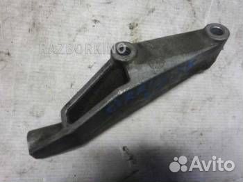 Кронштейн генератора 04573718