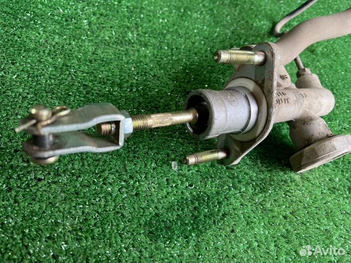 Главный цилиндр сцепления Primera Almera X-Trail