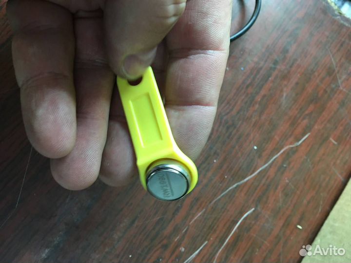 Электронный ключ-заготовка RW1990