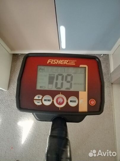 Металлоискатель fisher f22