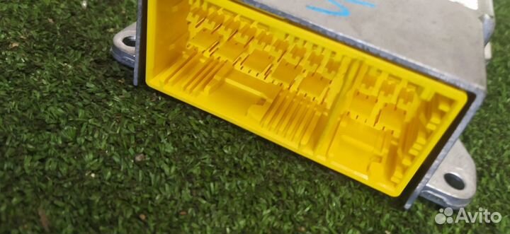 Блок управления airbag Mercedes C200 Cgi 204