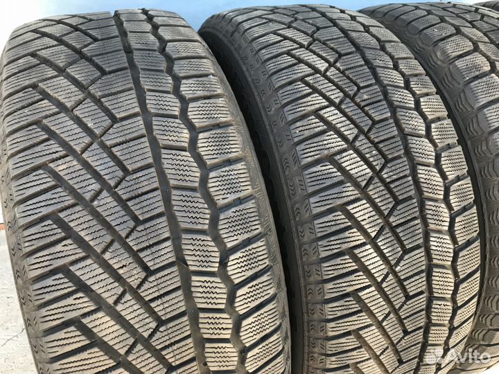 Gislaved Soft Frost 200 215/60 R17