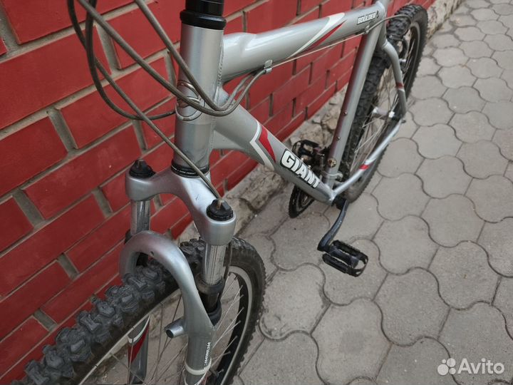 Горный велосипед Giant (рама 21)