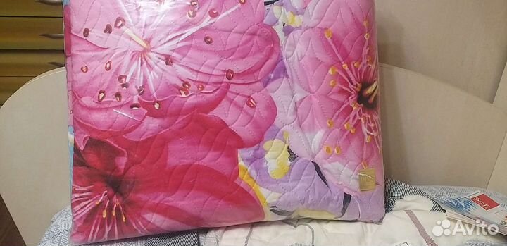 Семейный комплект постельного белья зима-лето