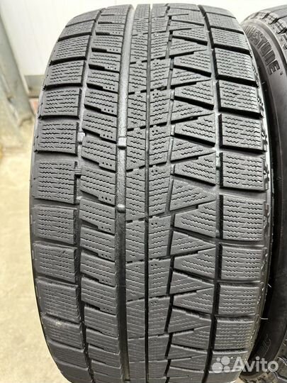 Bridgestone Blizzak Revo GZ 215/45 R18 и 245/40 R18 89Q