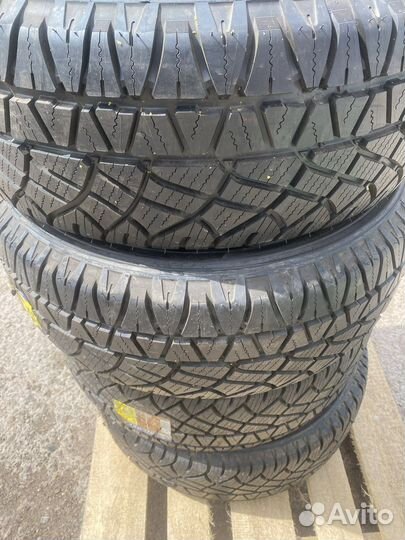 Michelin Latitude Cross 235/50 R18 97H