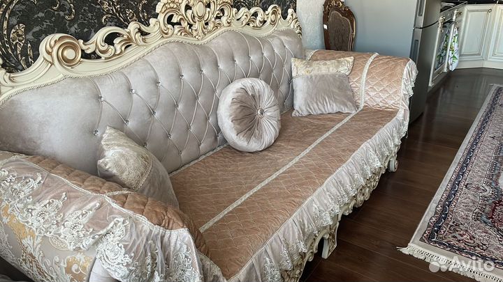 Диван в стиле Барокко