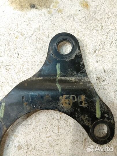 Кронштейн ступицы задний левый (Changan CS35plus)