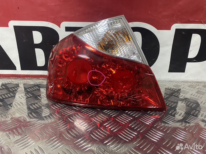 Фонарь задний левый Infiniti M35 M45 Y50 Дефект