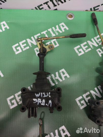 Активатор замка двери передний Mercedes-Benz E