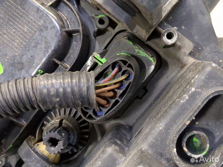 Фара (передняя) Seat Ibiza 4, 2011