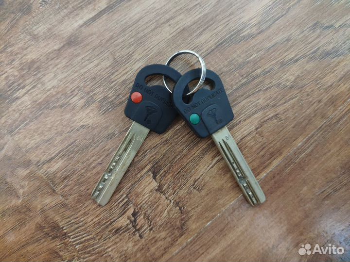 Навесной Замок Mul-T-Lock C-13 (M13/C2 Classic)