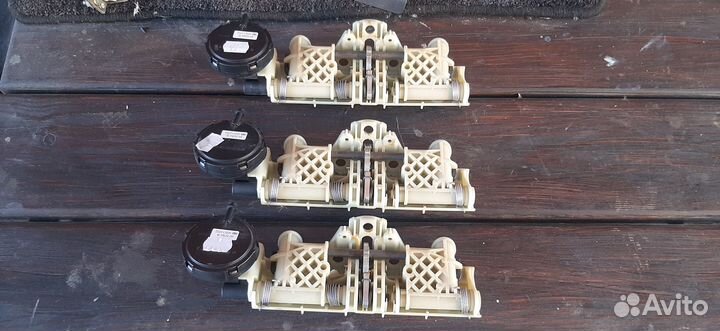 Механизм складывания подголовников Mercedes W220