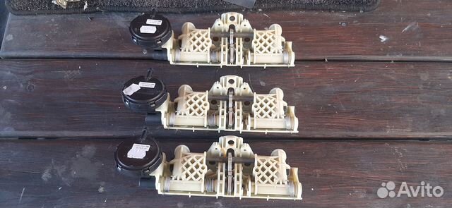 Механизм складывания подголовников Mercedes W220