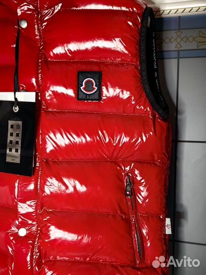 Женский пуховик moncler жилет р44-46-48