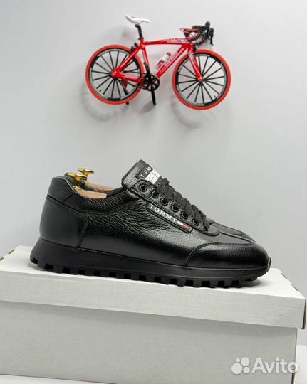 Кроссовки Tommy Hilfinger стильные