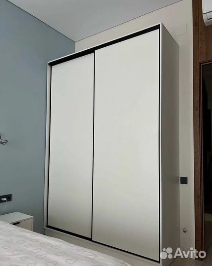 Шкаф-купе в стиле IKEA