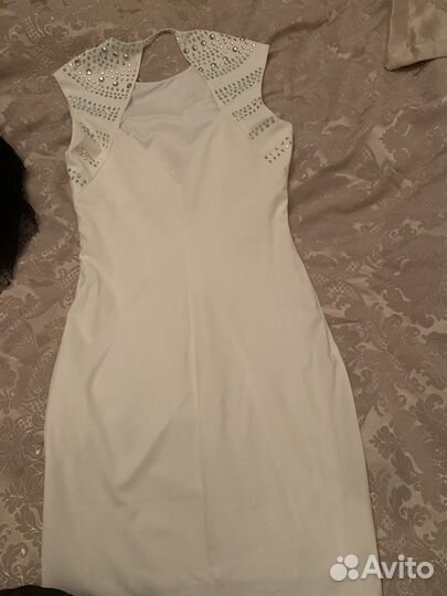 Платье белое