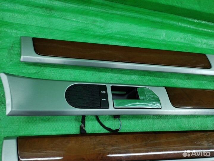 Накладки дверей декор. под дерево VW Touareg 02-10