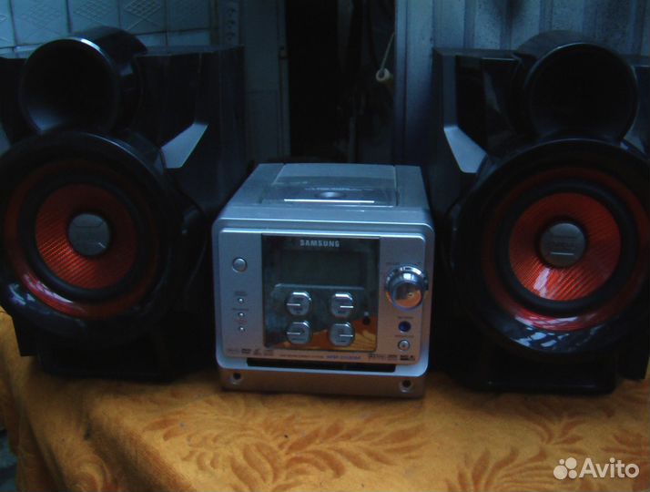 Музыкальный центр sony