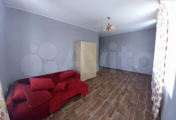 1-к. квартира, 53 м², 1/2 эт.