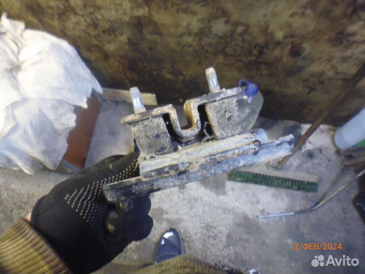 Тагаз тагер 2.6 подушка МКПП