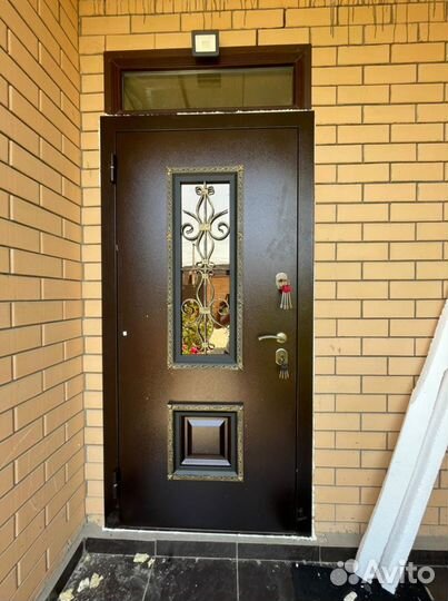 Металлические Двери с зеркалами и без