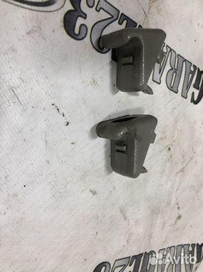 Держатель солнцезащитных козырьков Lexus rx 300