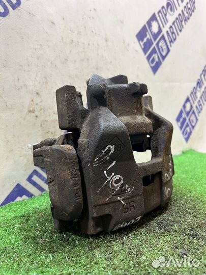 Суппорт передний правый Renault Grand Scenic 3