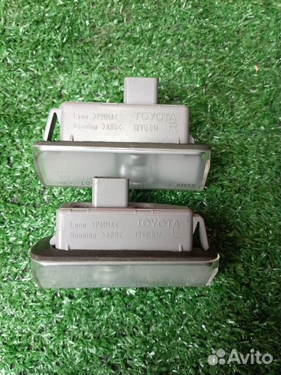 Фонарь подсветки номера Lexus RX 3 350 09-15 L R