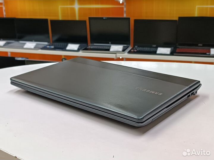 Ноутбук Samsung 15.6''Core i5 2450m 8GB 520mx