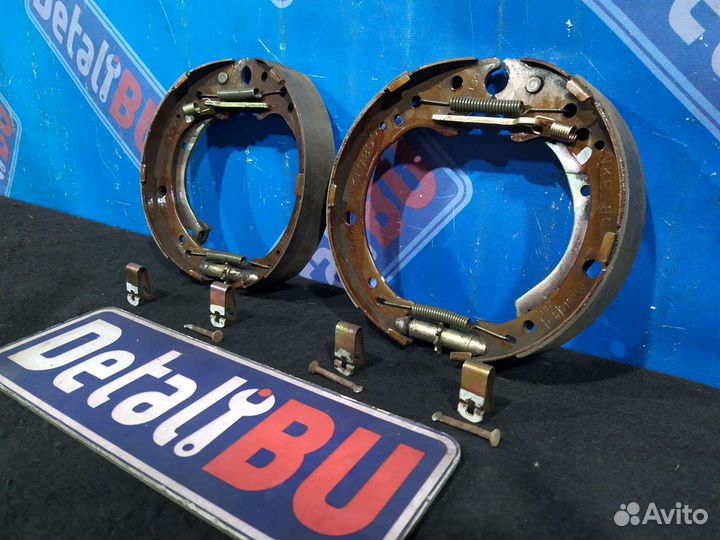 Колодки ручника Honda CR-V 2005 2006