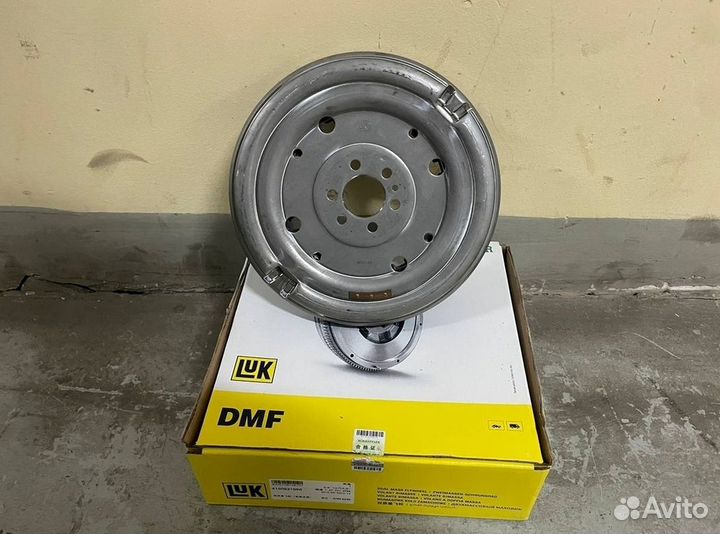 Маховик двухмассовый LUK 4150521090 DSG7 132,6
