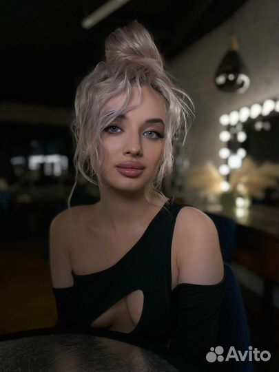 Макияж и прическа