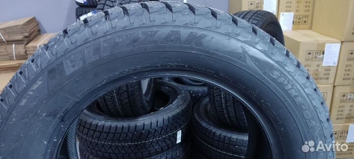 Bridgestone Blizzak Spike-02 SUV 225/60 R17 103T