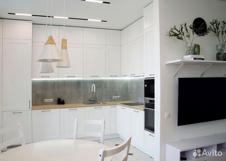 Кухонный гарнитур угловой в потолок на заказ