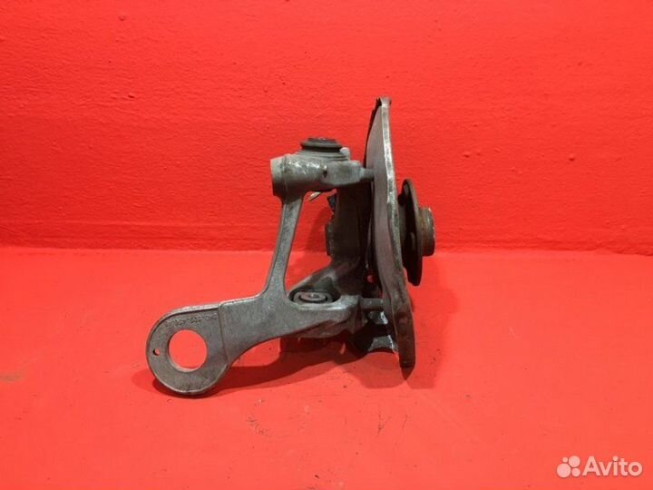 Кулак задний правый Audi A5 8T 1.8 cabd 2009