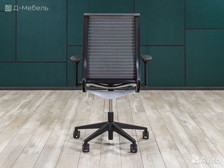 Кресло на колесах Steelcase Франция