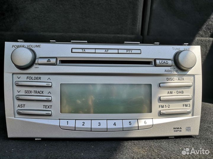 Штатная магнитола Camry 40