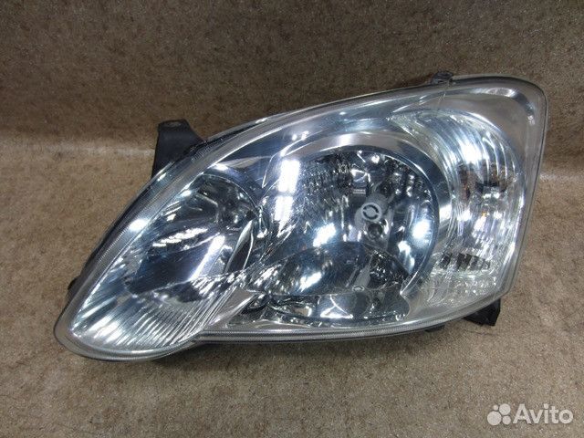 Фары в челнах. Фара левая Королла 120. Тюнингованная фара Toyota Corolla 120 2006