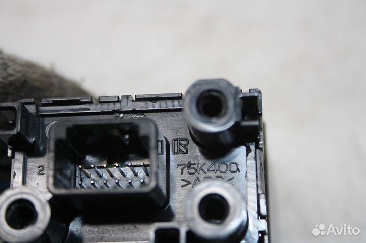 Кнопка стояночного тормоза mitsubishi outlander 20